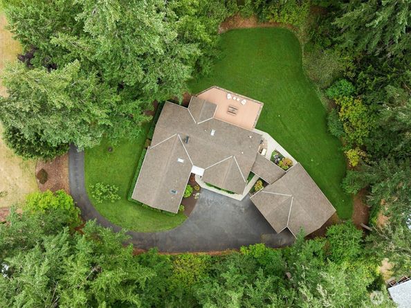 15955 Avondale Road NE, Woodinville WA 98072