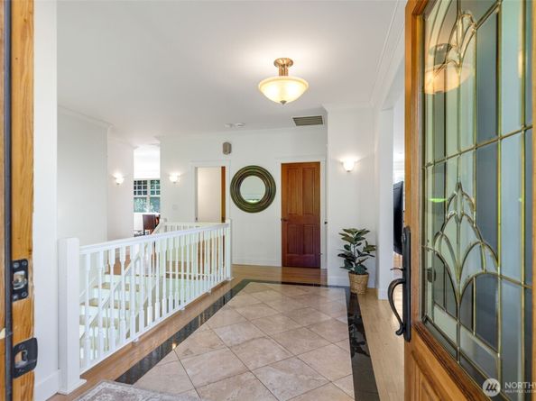 801 W Barrett Street, Seattle WA 98119