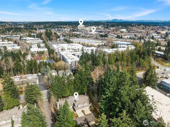 11512 NE 115th Court, Kirkland WA 98033