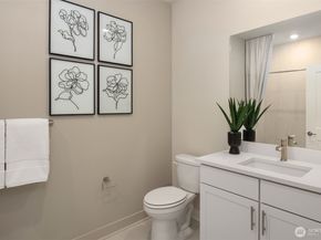 6949 NE 184th Lane 205, Kenmore WA 98028