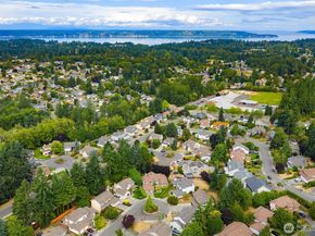 32807 12th Avenue SW, Federal Way WA 98023