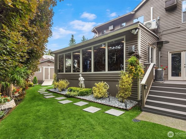 32807 12th Avenue SW, Federal Way WA 98023