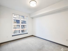 11903 NE 128th Street 320, Kirkland WA 98034