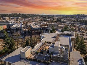 11903 NE 128th Street 320, Kirkland WA 98034