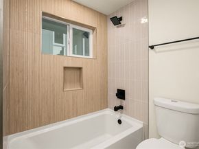 2032 NE 123rd Street, Seattle WA 98125