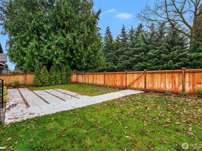 2032 NE 123rd Street, Seattle WA 98125