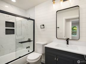 12215 44th Avenue S, Tukwila WA 98178