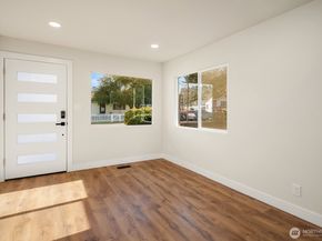 12215 44th Avenue S, Tukwila WA 98178