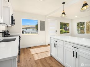 12215 44th Avenue S, Tukwila WA 98178