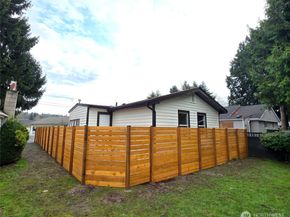 12215 44th Avenue S, Tukwila WA 98178