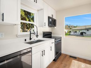 12215 44th Avenue S, Tukwila WA 98178