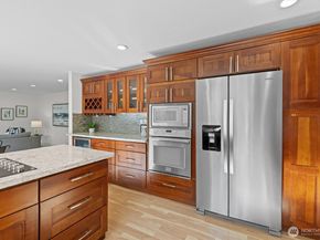 16915 NE 43rd Court, Redmond WA 98052