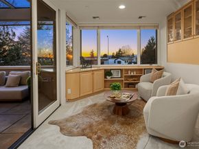 7 10th Avenue, Kirkland WA 98033