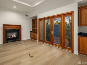 7 10th Avenue, Kirkland WA 98033
