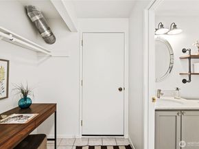 21658 14th Avenue S A12, Des Moines WA 98198