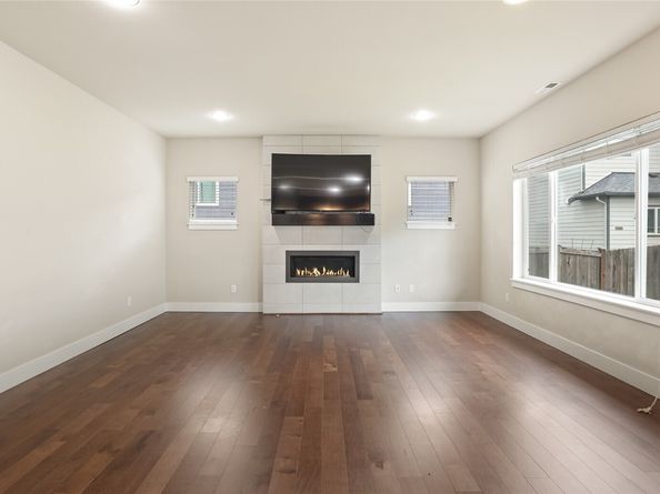 21417 43RD Drive SE, Bothell WA 98021