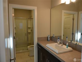 21417 43RD Drive SE 19, Bothell WA 98021