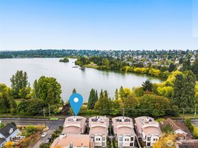 7700 E Green Lake Drive N D13, Seattle WA 98103