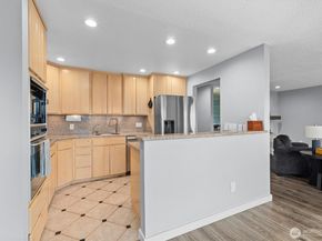 601 S 227th Street 308N, Des Moines WA 98198