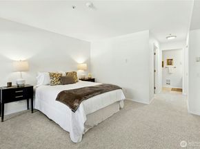 4081 224th Lane SE 202, Issaquah WA 98029