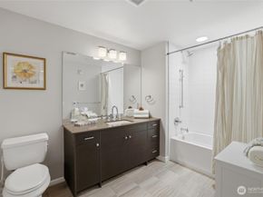 308 N 68th Street 205, Seattle WA 98103