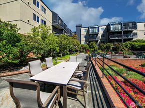 275 W Roy Street 109, Seattle WA 98119