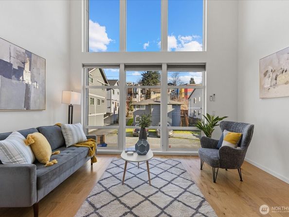 3646 36th Avenue S A, Seattle WA 98144