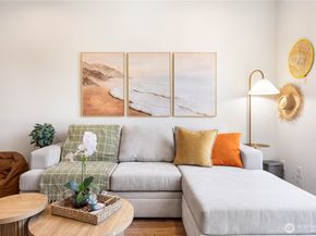 2220 Franklin Avenue E C, Seattle WA 98102