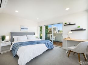 2220 Franklin Avenue E C, Seattle WA 98102