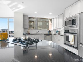 2929 1st Avenue 914, Seattle WA 98121