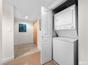 2929 1st Avenue 914, Seattle WA 98121