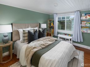 335 N 104th Street, Seattle WA 98133