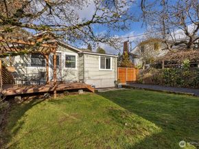 335 N 104th Street, Seattle WA 98133