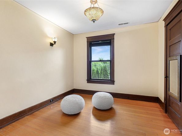 307 Avenue C, Snohomish WA 98290