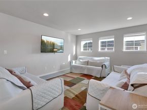 12478 SE 301st Place, Auburn WA 98092