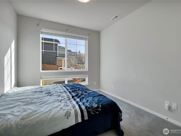 12478 SE 301st Place, Auburn WA 98092