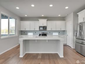 12478 SE 301st Place, Auburn WA 98092