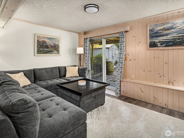 13113 80th Avenue NE, Kirkland WA 98034