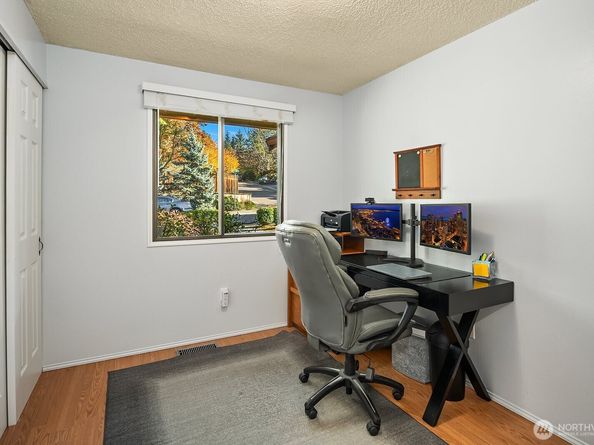 13113 80th Avenue NE, Kirkland WA 98034