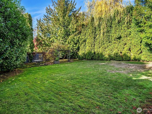 13113 80th Avenue NE, Kirkland WA 98034