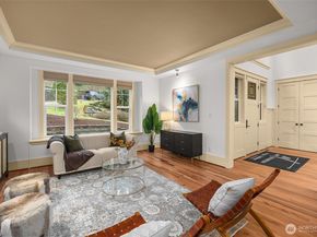 16305 SE 37th Street, Bellevue WA 98008