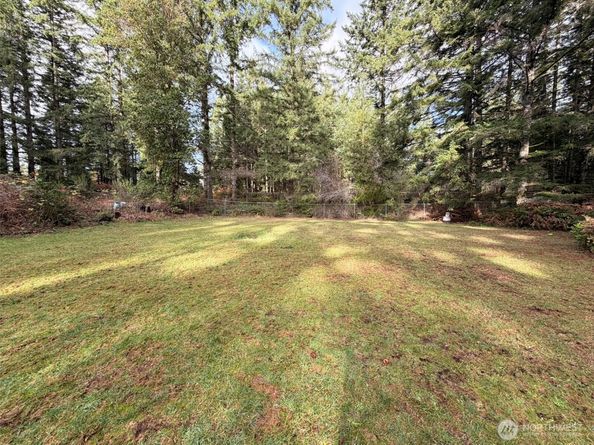 5040 SW Lake Helena Road, Port Orchard WA 98367