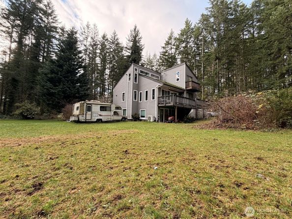 5040 SW Lake Helena Road, Port Orchard WA 98367