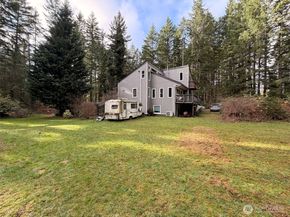 5040 SW Lake Helena Road, Port Orchard WA 98367