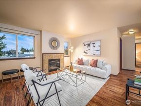 11532 15th Avenue NE 401, Seattle WA 98125