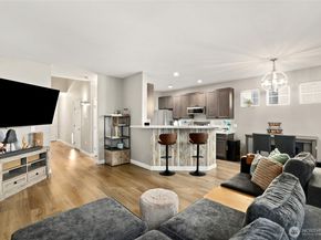 3240 SE 12th Street 1037, Renton WA 98058