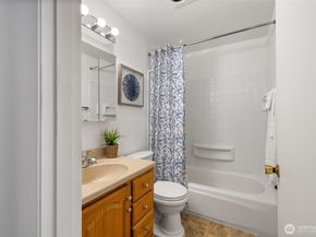 6110 24th Avenue NW 203, Seattle WA 98107