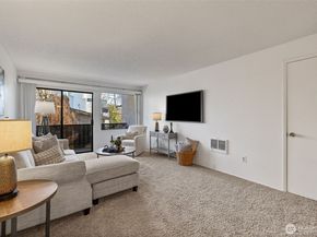 6110 24th Avenue NW 203, Seattle WA 98107