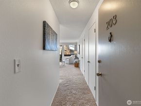 6110 24th Avenue NW 203, Seattle WA 98107