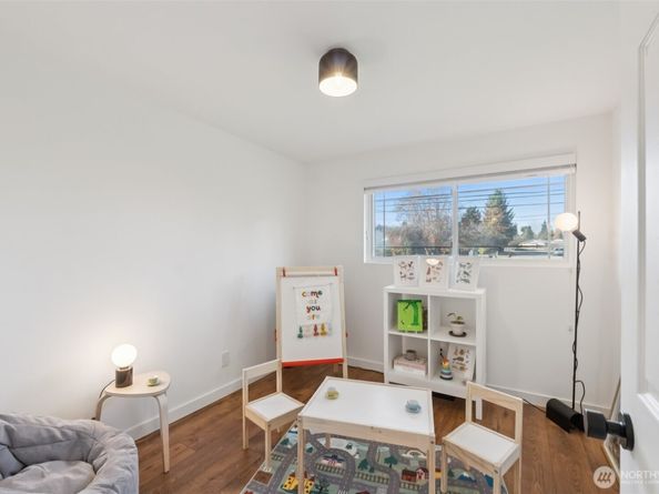 16602 126th Avenue SE, Renton WA 98058